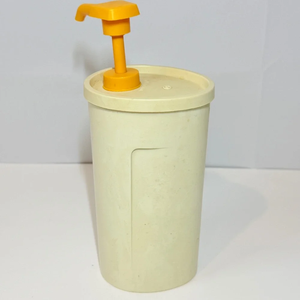 Vintage Tupperware Syrup Honey Dispenser Cream Yellow Pump Lid Retro Kitchenware